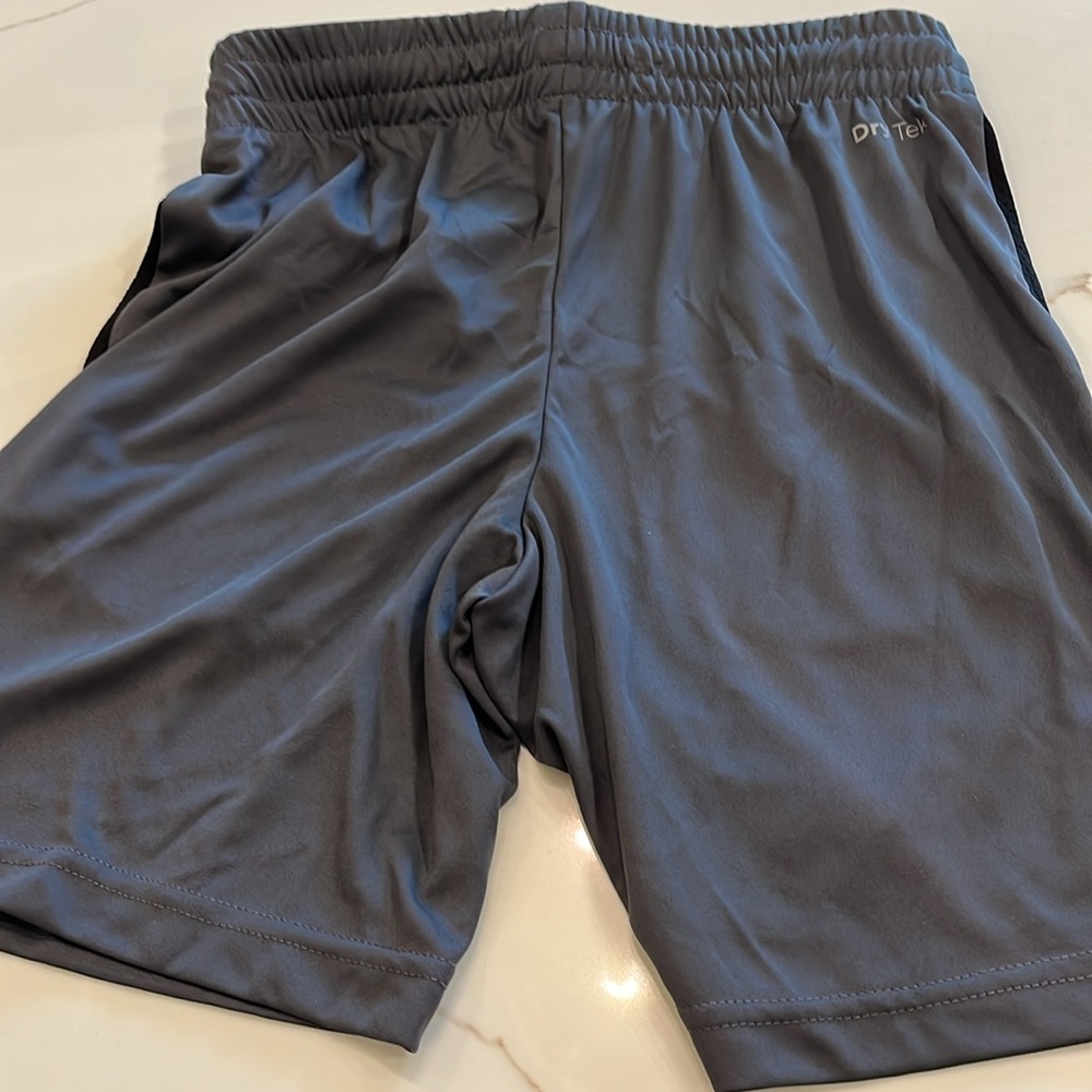 NWOT TEK Gear Bundle of 3 Boys Shorts. Sz. Med 10-12 side pockets. Elastic waist - Picture 11 of 11
